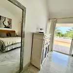 Cozy Townhouse With Sea View