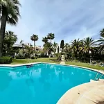 Cozy Townhouse With Sea View Сasa de vacaciones