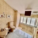 Cozy Townhouse With Sea View Сasa de vacaciones