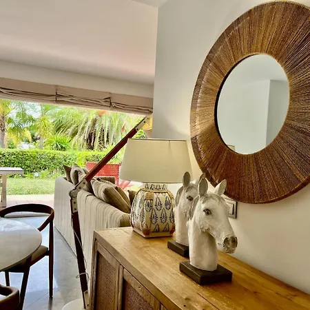 펜션 Cozy Townhouse With Sea View