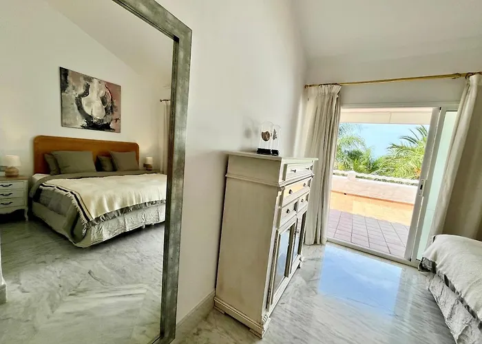 Cozy Townhouse With Sea View