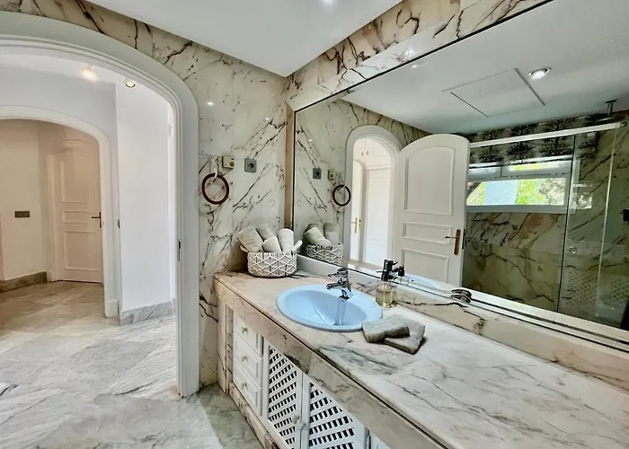 Vakantiehuis Cozy Townhouse With Sea View *