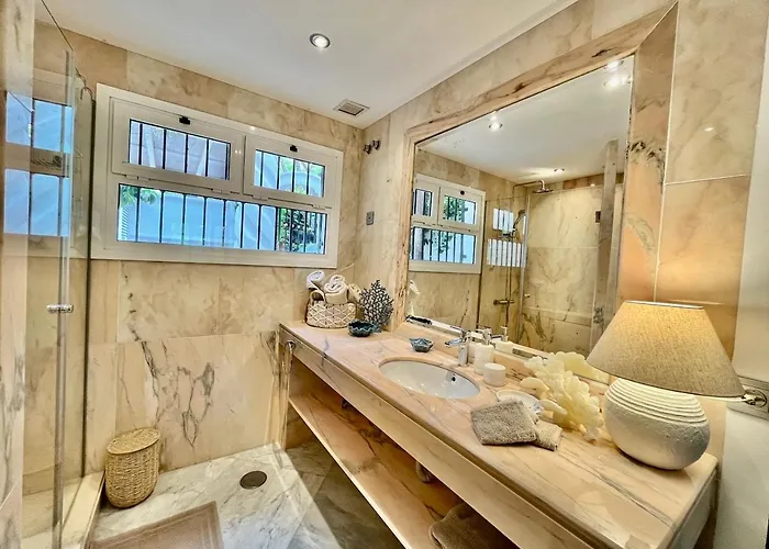 Dom wakacyjny Cozy Townhouse With Sea View