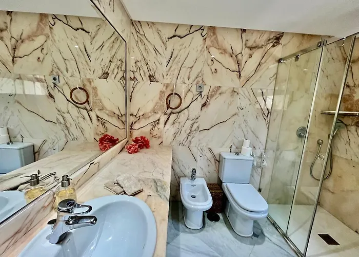 Cozy Townhouse With Sea View Vakantiehuis *