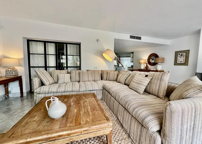 Cozy Townhouse With Sea View Dom wakacyjny *