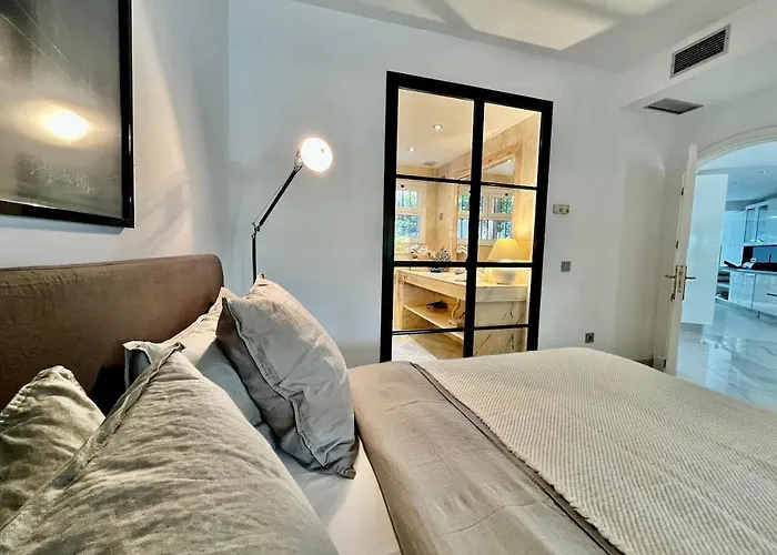 Cozy Townhouse With Sea View Vakantiehuis