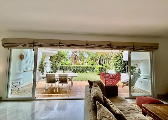 Vakantiehuis Cozy Townhouse With Sea View *